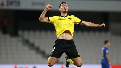 Racing Santander vence a Villarreal en un emocionante partido de LaLiga Santander, con un resultado final de 4-1