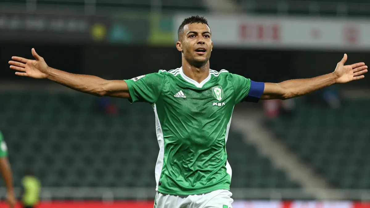 Moroccan forward Yassir Zabiri scored a first-half hat-trick to lead Racing Santander to a 3-2 win over Elche, who fought...